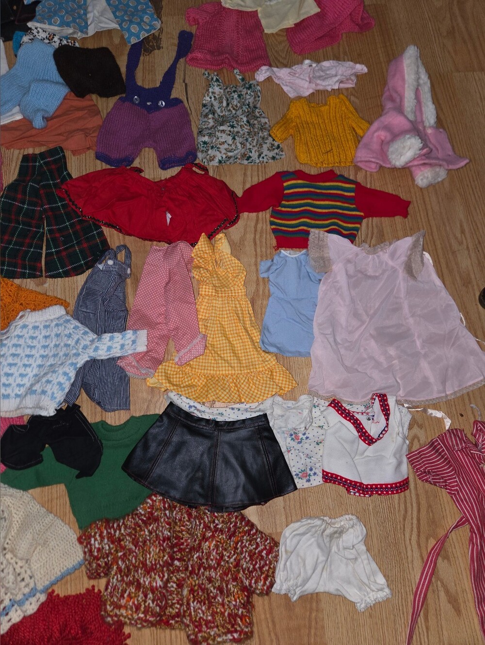 Mixed Doll Clothes Lot - Multi Color Assortment - Picture 4 of 6